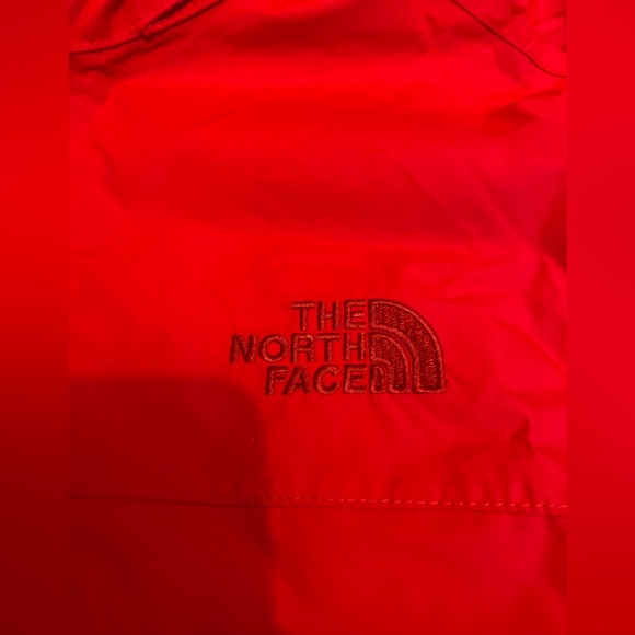 Red north face windbreaker - Picture 2 of 5